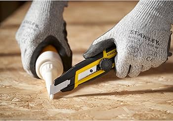 Stanley 18mm Side Segmenting Cutter with Manual Locking Wheel