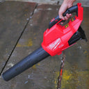 Kit Soplador + Cortabordes + 2bat + Cargador rápido Milwaukee M18 FPP20P3-852  - 6