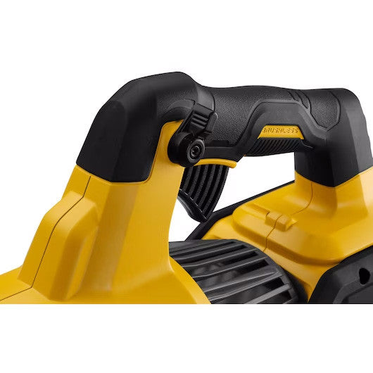 XR Flexvolt brushless axial blower with 54/18V 3/9Ah Dewalt DCMBA572N battery