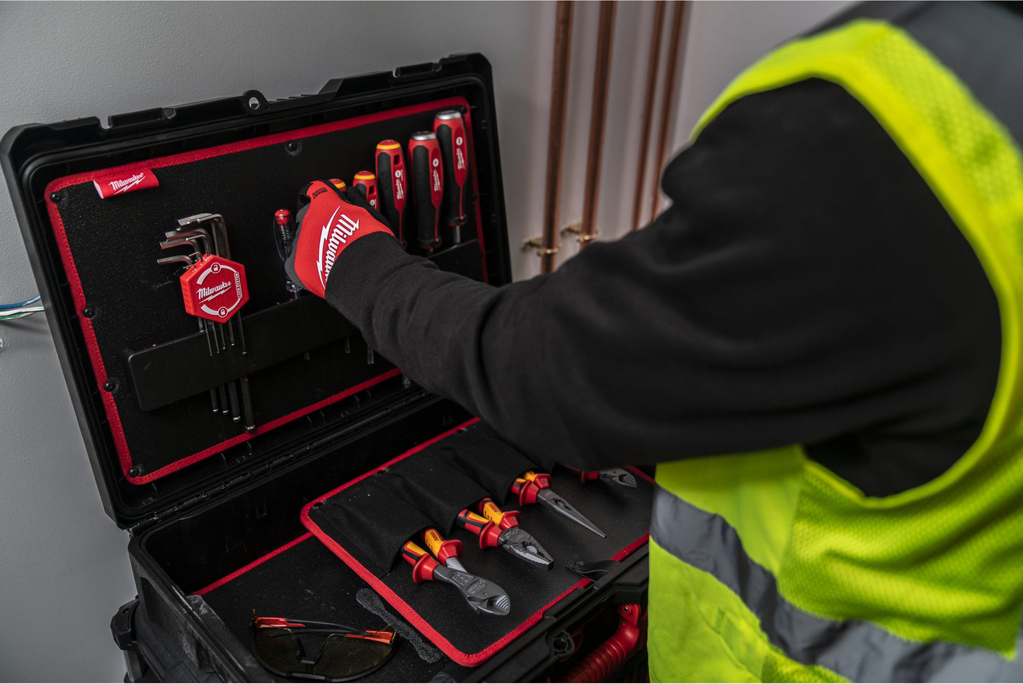 PACKOUT Plumbing Set 74 piezas para fontaneria Milwaukee