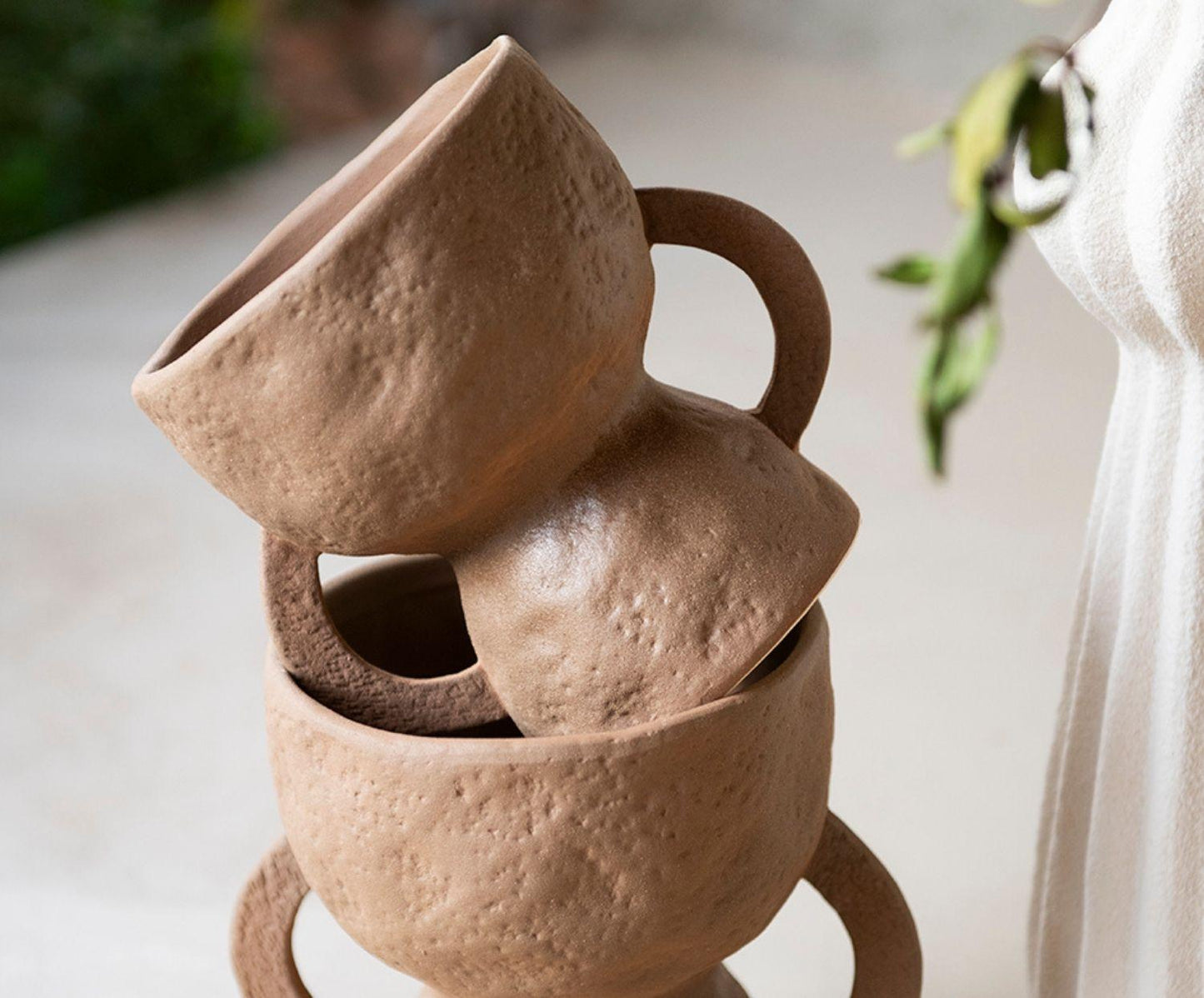 Jarrón de cerámica marrón trofeo Migori Andrea House