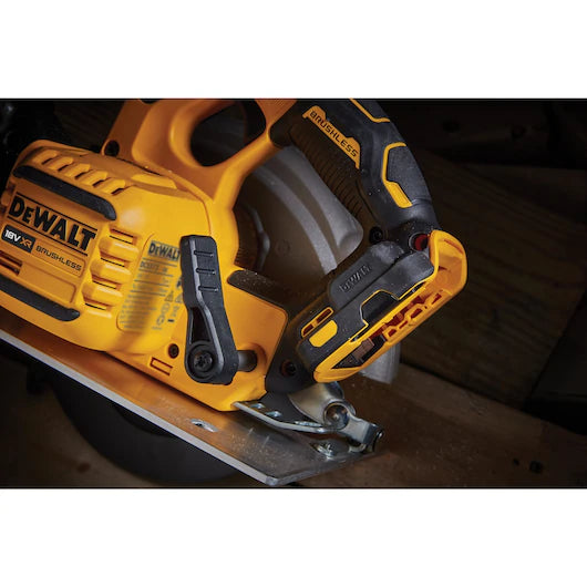 XR Circular Saw 18V Ø190mm FLEXVOLT Dewalt DCS573NT