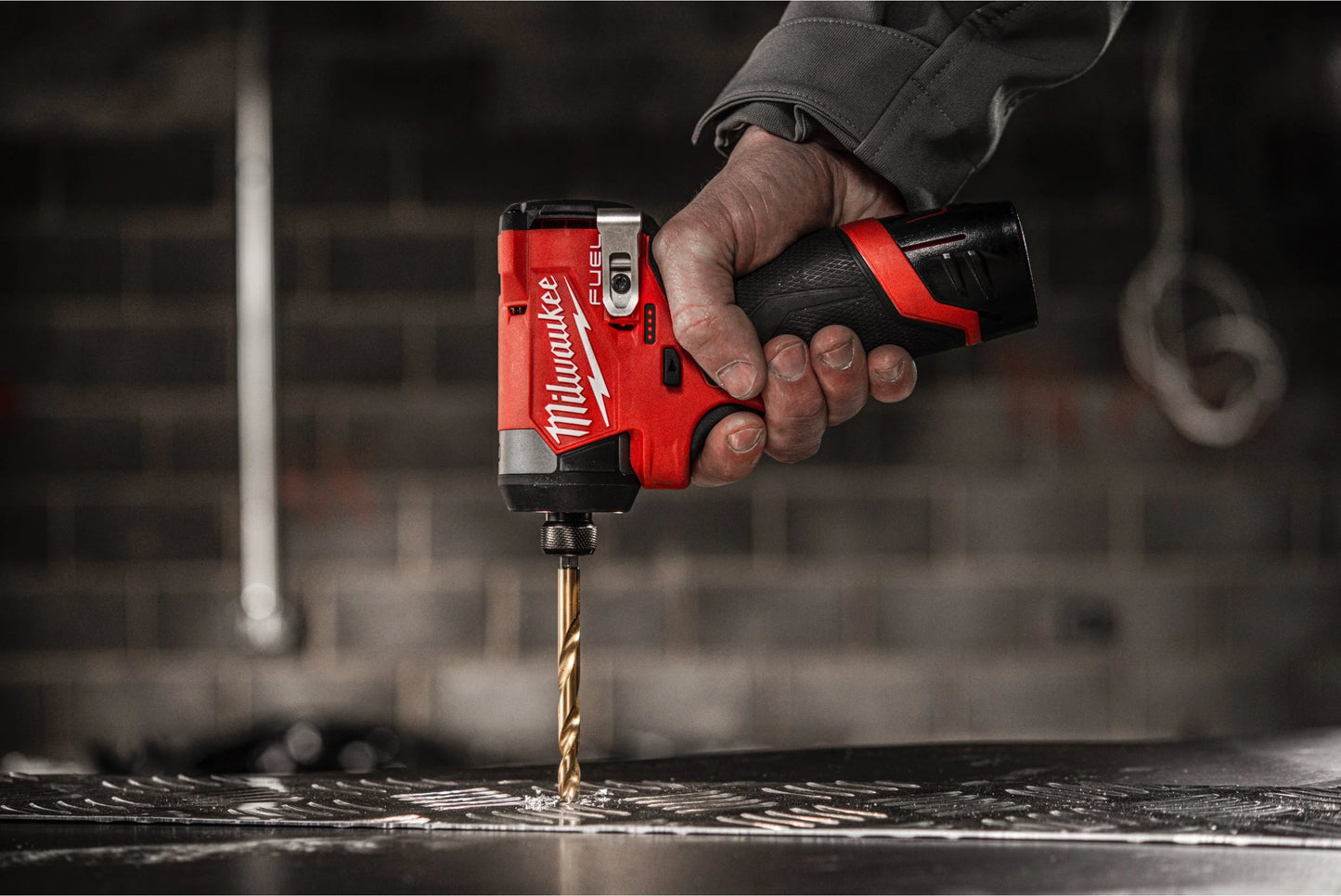Powerpack Taladro de impacto + Atornillador de impacto + 2bat 4.0Ah + cargador + maletín Milwaukee M12 FPP2A2-402X