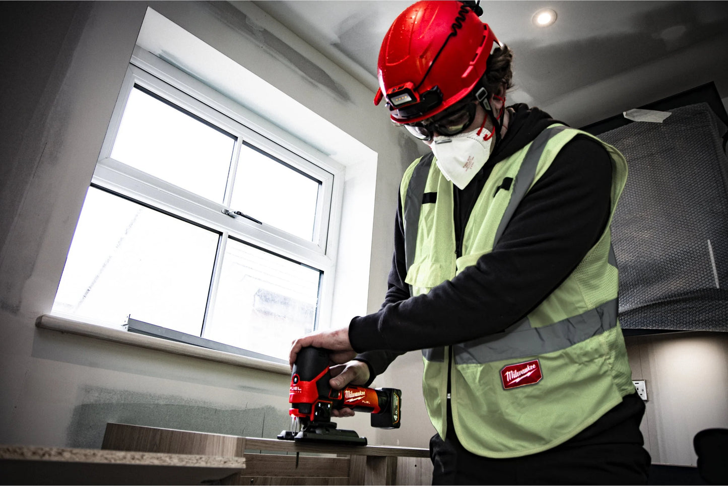Milwaukee M12 FJS-422X Subcompact M12 FUEL Jigsaw + 2Ah Battery + 4Ah Battery + Charger + Case