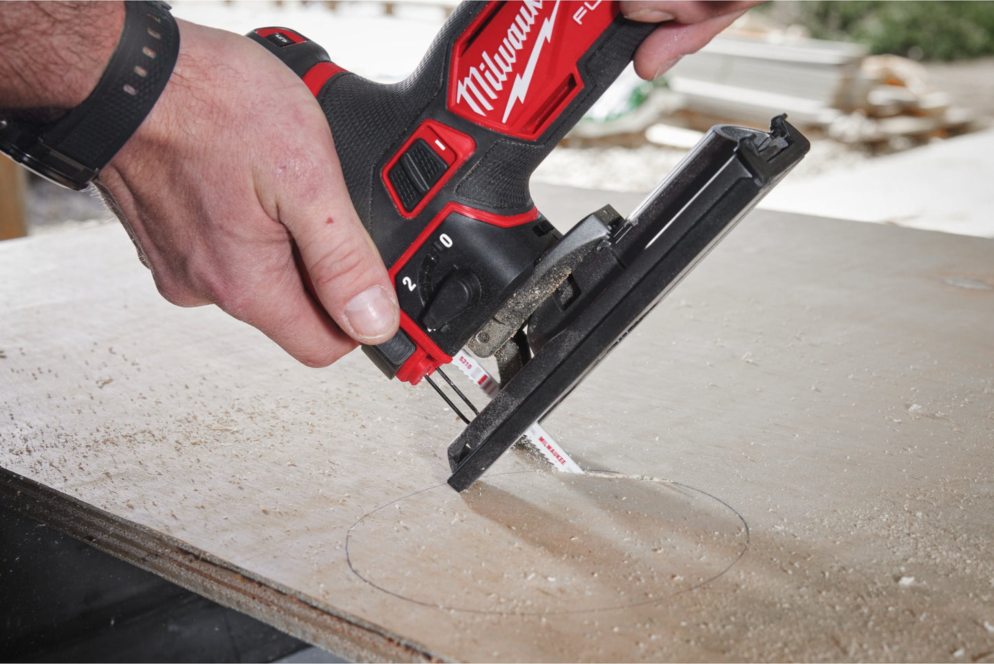 Milwaukee M12 FJS-422X Subcompact M12 FUEL Jigsaw + 2Ah Battery + 4Ah Battery + Charger + Case